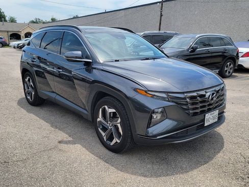Used 2022 Hyundai Tucson Limited w/ Cargo Package FWD image 2