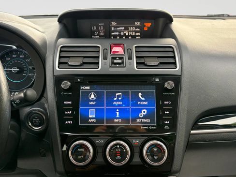 Used 2017 Subaru Forester 2.5i Touring AWD/4WD image 23