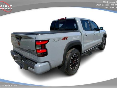 Used 2022 Nissan Frontier PRO-4X AWD/4WD image 5
