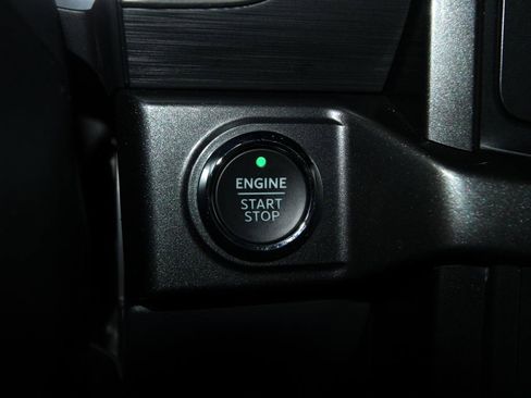 Used 2022 Ford F150 XLT w/ Equipment Group 302A High image 13