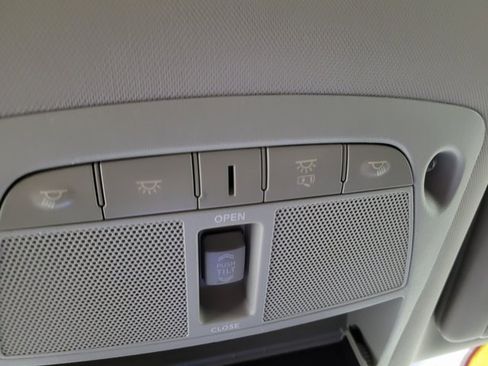 Used 2016 Nissan Murano Platinum image 42