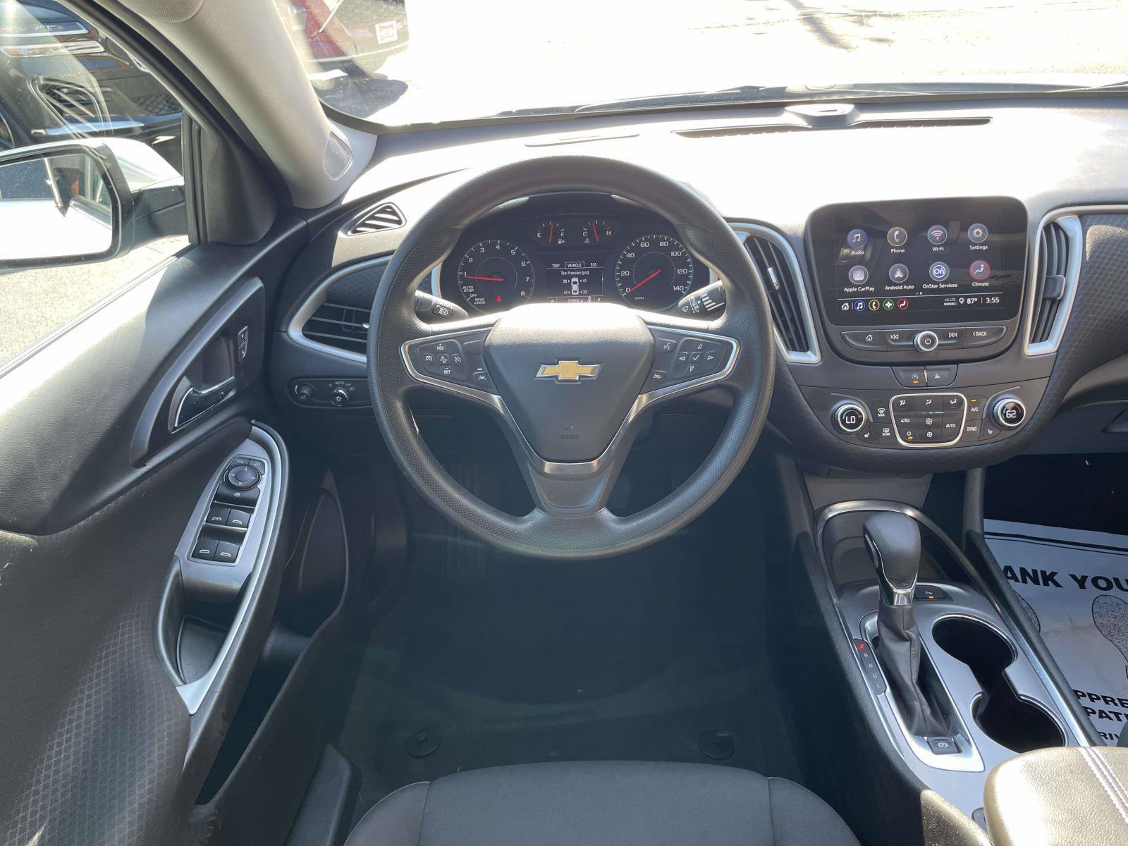 Used 2024 Chevrolet Malibu LT FWD image 2