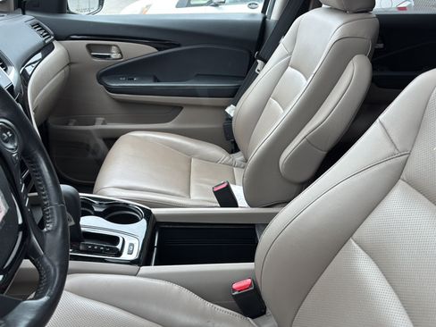 Used 2018 Honda Ridgeline RTL-E image 2