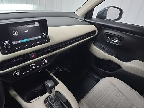 Used 2023 Honda HR-V LX image 25