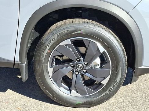 New 2026 Nissan Rogue SV w/ SV Premium Package image 7