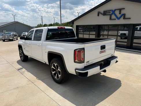 Used 2018 GMC Sierra 1500 SLT AWD/4WD image 7