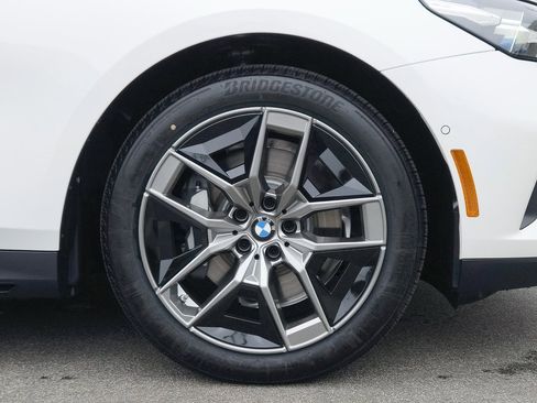 New 2026 BMW 530i image 9