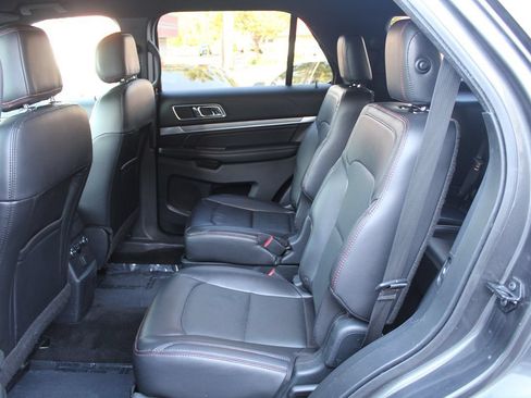 Used 2017 Ford Explorer Sport AWD/4WD image 25