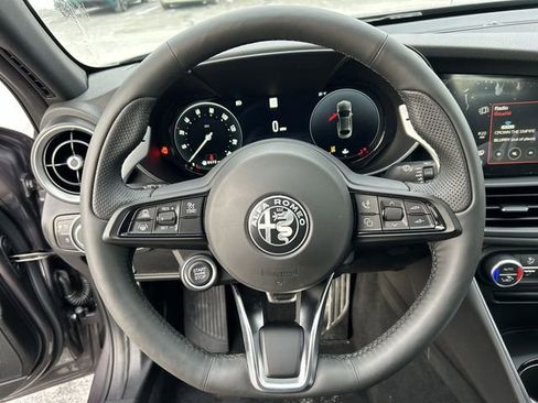 New 2025 Alfa Romeo Giulia AWD w/ Driving Assist Package image 14