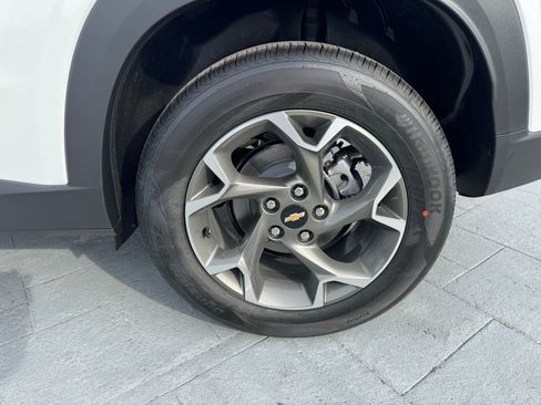 New 2026 Chevrolet Trax LT w/ Driver Confidence Package image 3