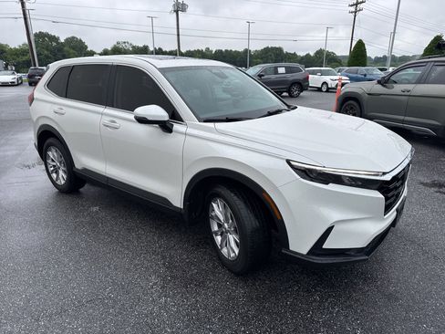 Used 2023 Honda CR-V EX image 3