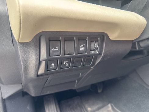 Used 2019 Subaru Ascent Touring w/ Popular Package #2A image 21