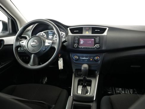 Used 2018 Nissan Sentra S FWD image 13