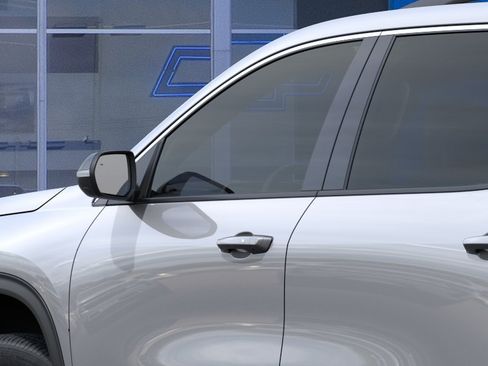 New 2026 Chevrolet Traverse LT w/ Driver Confidence Package FWD image 14