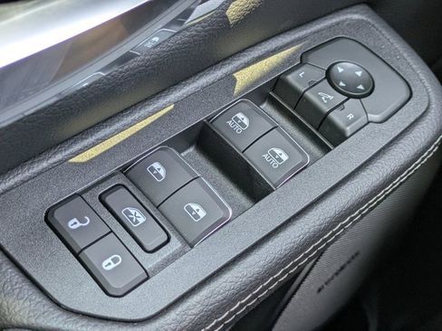 New 2026 RAM 1500 Laramie w/ Night Edition image 20