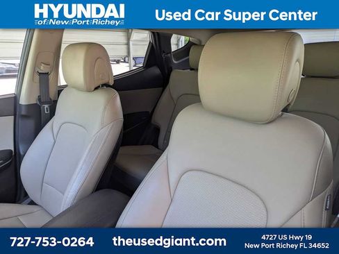Used 2017 Hyundai Santa Fe Sport FWD image 7