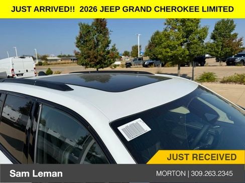 New 2025 Jeep Grand Cherokee Limited w/ Black Appearance Package image 5
