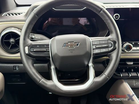 Used 2023 Chevrolet Colorado ZR2 w/ ZR2 Convenience Package III AWD/4WD image 11