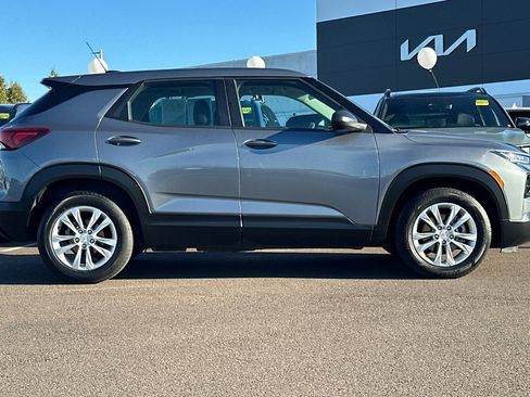 Used 2021 Chevrolet TrailBlazer LS image 3