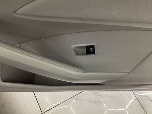 Used 2020 Volkswagen Jetta SE w/ SE Cold Weather Package image 41