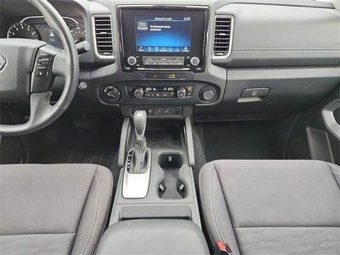 Used 2022 Nissan Frontier SV w/ Technology Package image 14