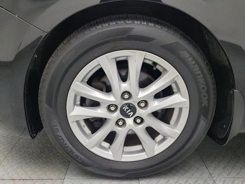 Used 2018 Kia Forte LX image 31