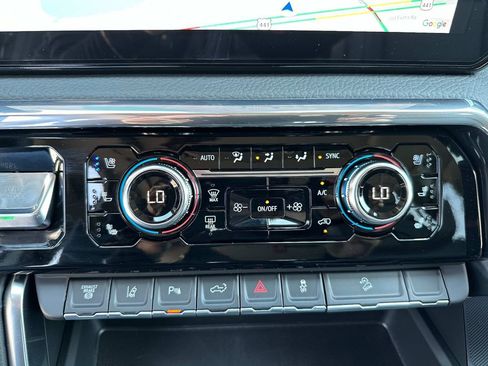 New 2025 GMC Sierra 2500 Denali w/ Denali Reserve Package image 32