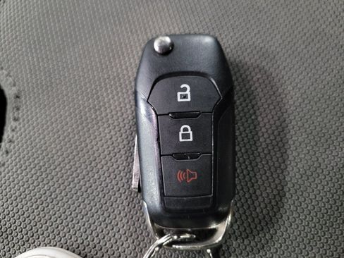 Used 2018 Ford F150 XLT AWD/4WD image 32