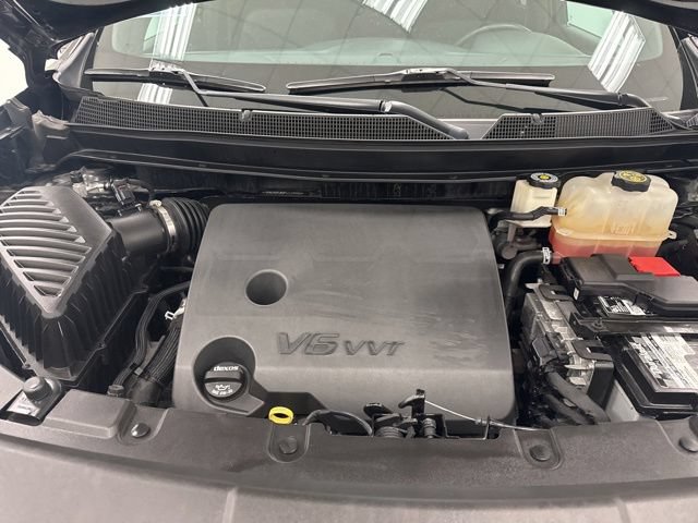 Used 2023 Chevrolet Traverse LT FWD image 37