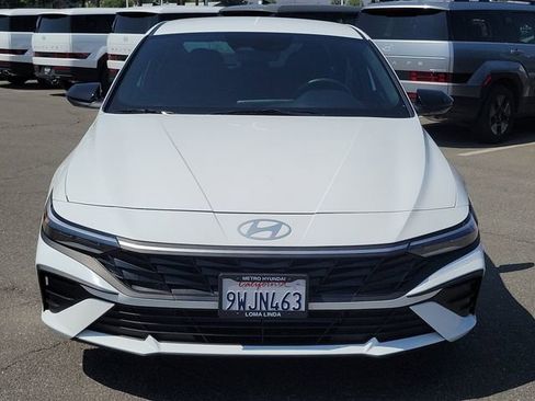 Used 2025 Hyundai Elantra Sport FWD image 31