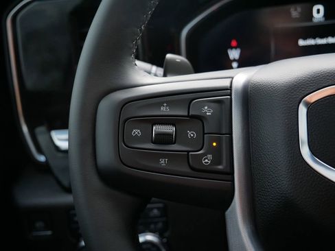 Used 2024 GMC Sierra 1500 SLT w/ SLT Premium Plus Package image 18