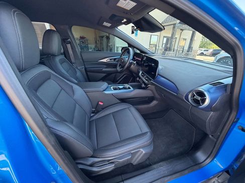 Used 2024 Chevrolet Equinox EV LT AWD/4WD image 19