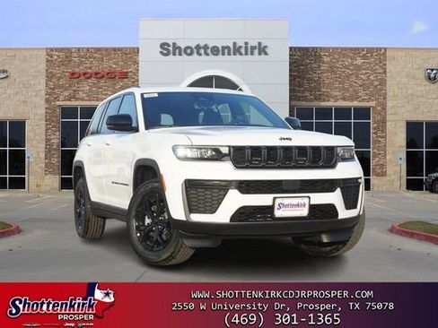 New 2026 Jeep Grand Cherokee Altitude RWD image 1