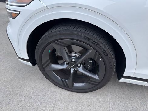 Certified 2026 Genesis GV70 2.5T Sport Prestige image 9