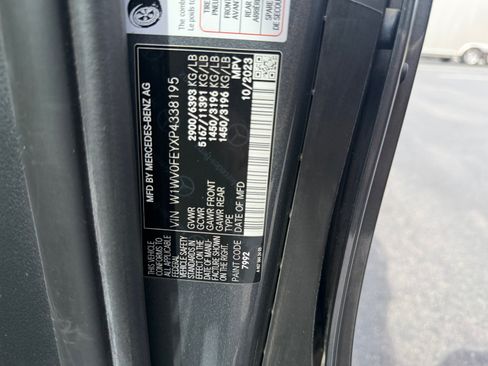 Used 2023 Mercedes-Benz Metris Passenger image 25