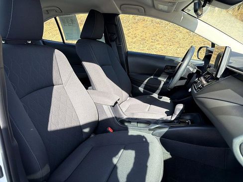 Certified 2025 Toyota Corolla LE image 19