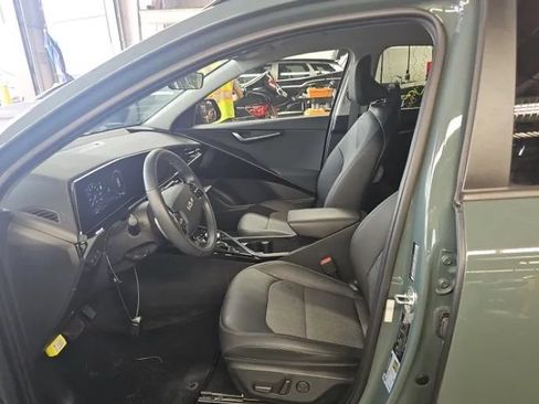 Used 2023 Kia Niro Wind FWD image 5