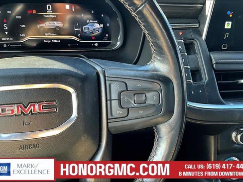 Used 2022 GMC Yukon AT4 AWD/4WD image 12
