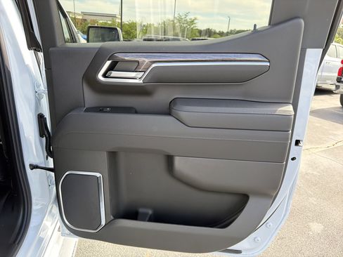 New 2026 Chevrolet Silverado 1500 LTZ w/ Technology Package AWD/4WD image 16