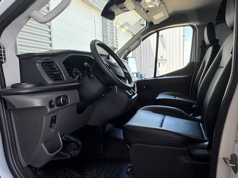 New 2025 Ford Transit 250 Low Roof image 8