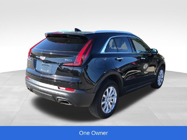 Used 2023 Cadillac XT4 Luxury w/ Cold Weather Package AWD/4WD image 2