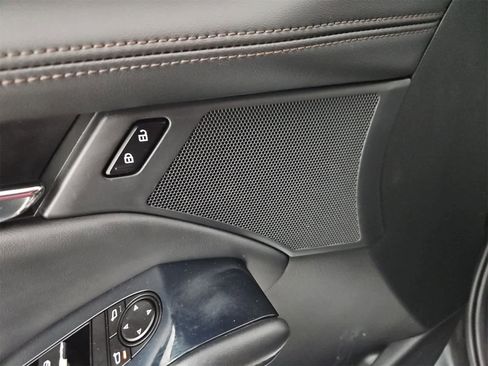 Used 2019 MAZDA MAZDA3 Hatchback image 30