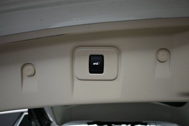 Used 2016 Nissan Murano SL AWD/4WD image 31