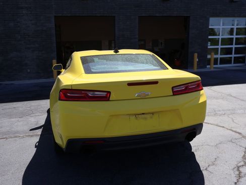 Used 2017 Chevrolet Camaro LT RWD image 13