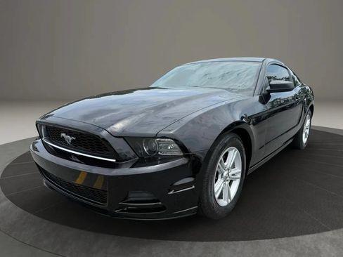 Used 2014 Ford Mustang Coupe RWD image 1