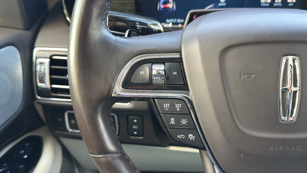 Used 2022 Lincoln Navigator Black Label AWD/4WD image 19