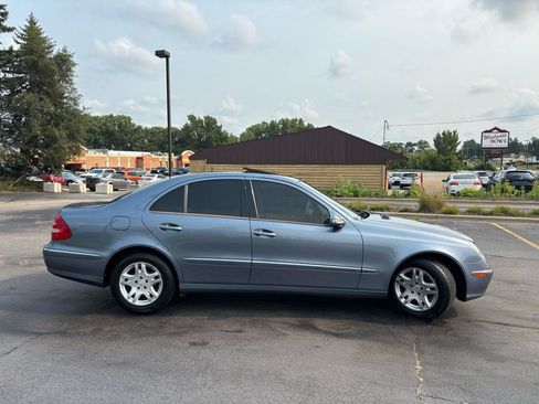 Used 2006 Mercedes-Benz E 350 4MATIC Sedan image 10