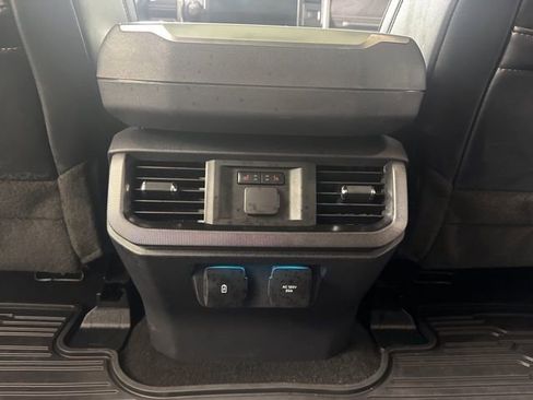 Certified 2022 Ford F150 Platinum w/ Equipment Group 701A High image 13