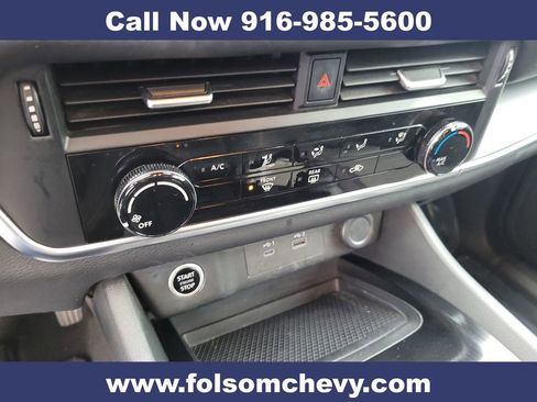 Used 2021 Nissan Rogue S image 13