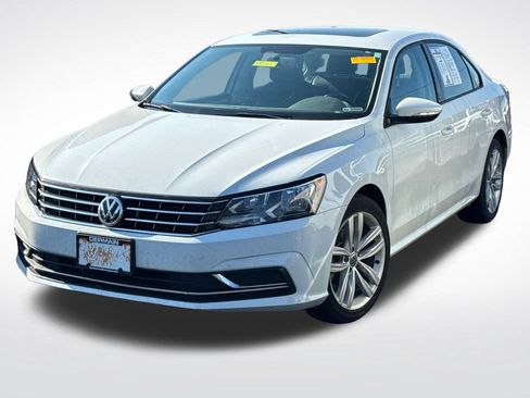 Used 2019 Volkswagen Passat 2.0T Wolfsburg FWD image 6